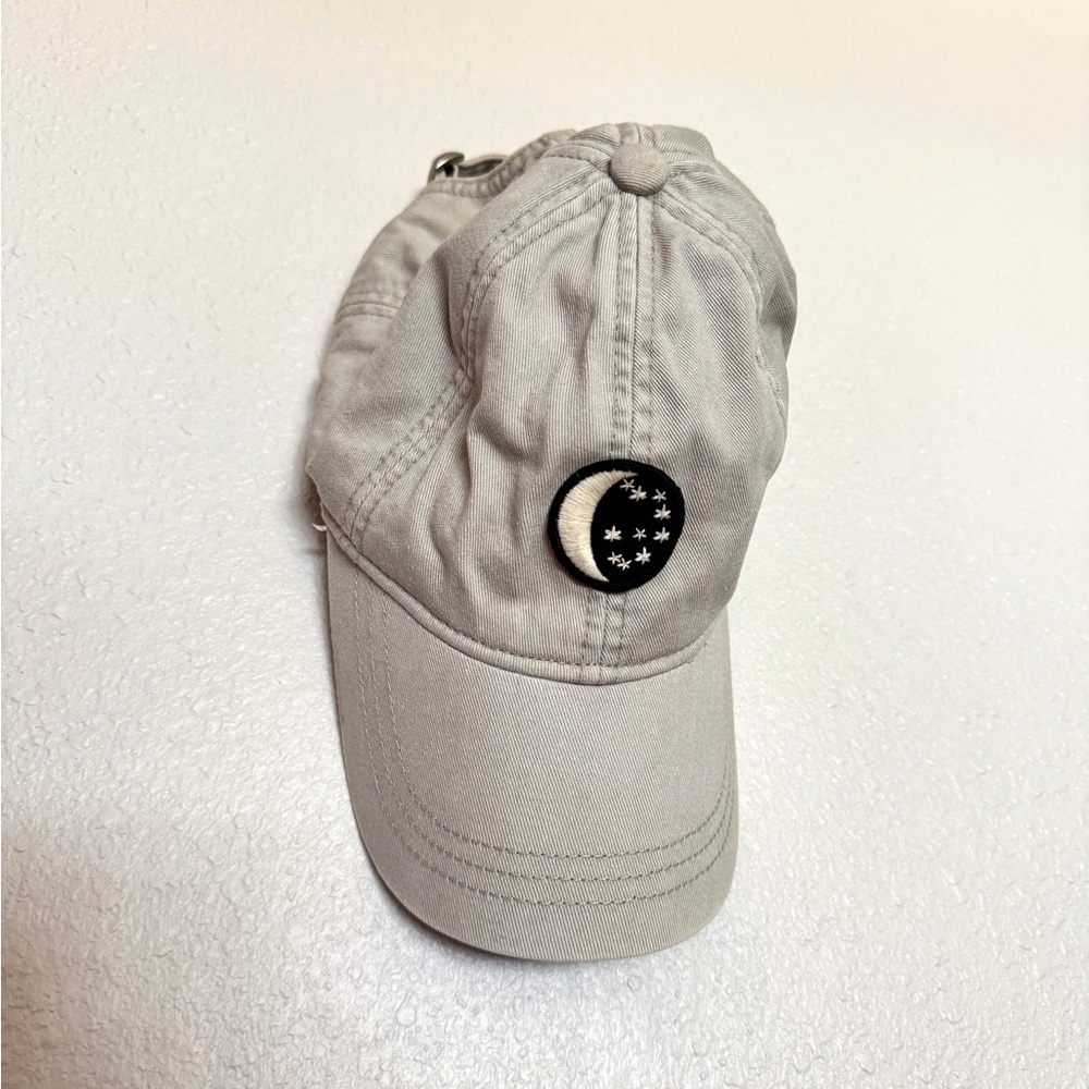 American Eagle Gray Moon and Stars Embroidered Patch Hat